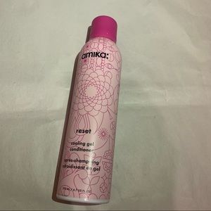 Amika reset cooling gel conditioner